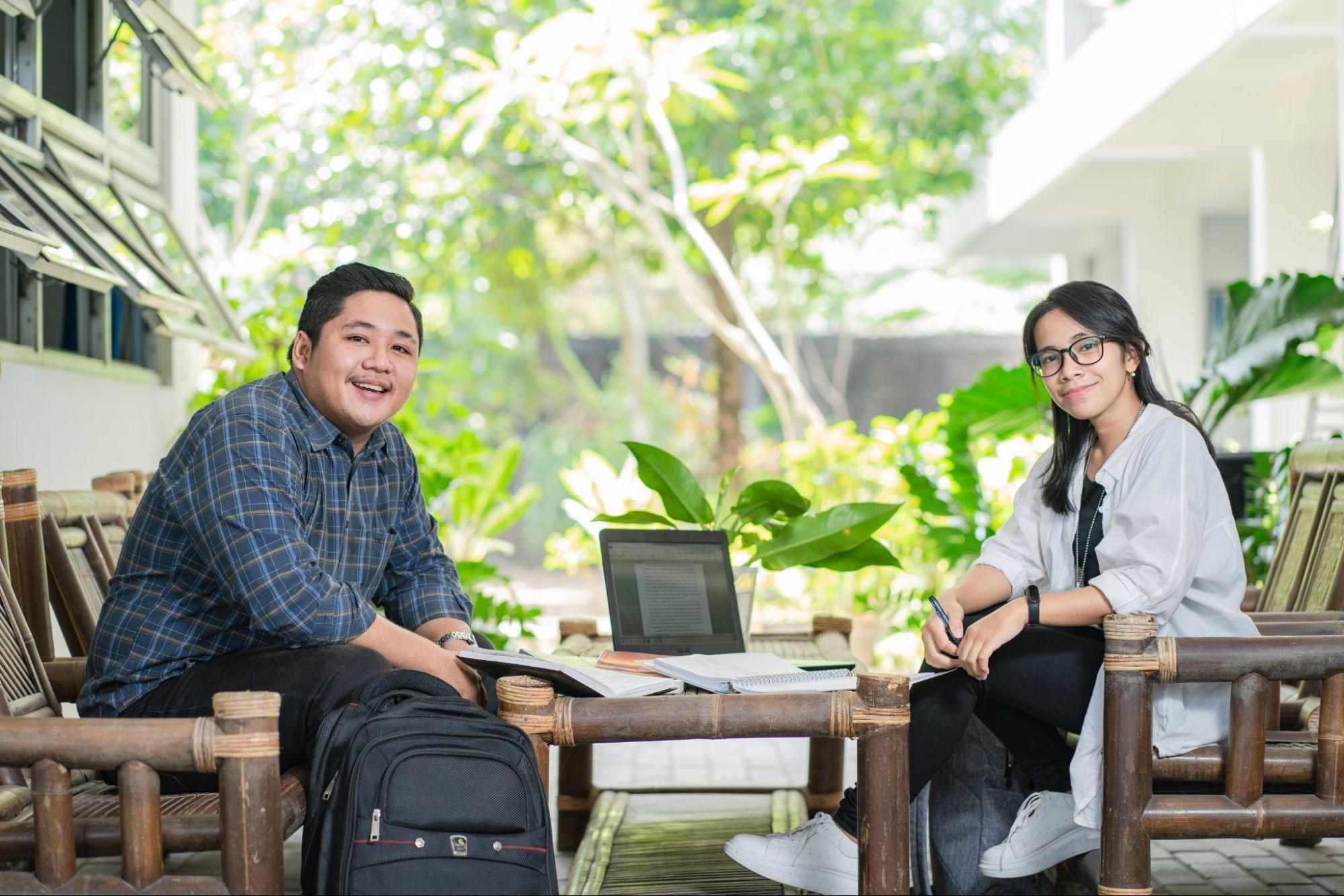 Prodi Filsafat Keilahian Slider 1